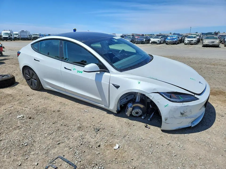 2025 TESLA MODEL 3   
