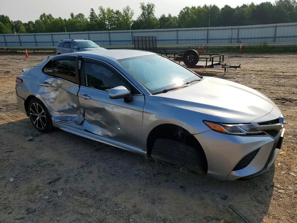 2019 TOYOTA CAMRY   