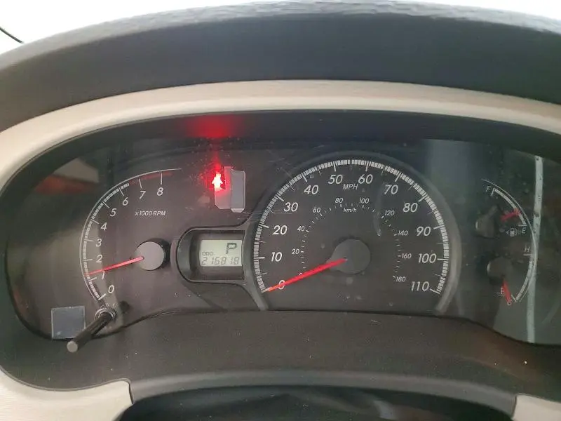 2011 TOYOTA SIENNA LE  