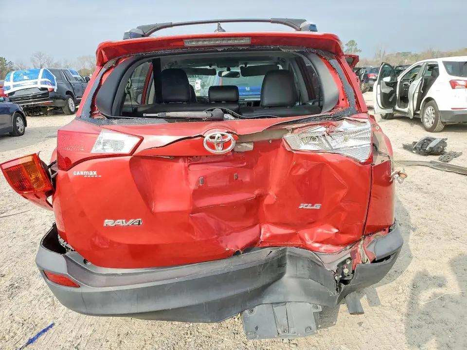 2014 TOYOTA RAV4 XLE  