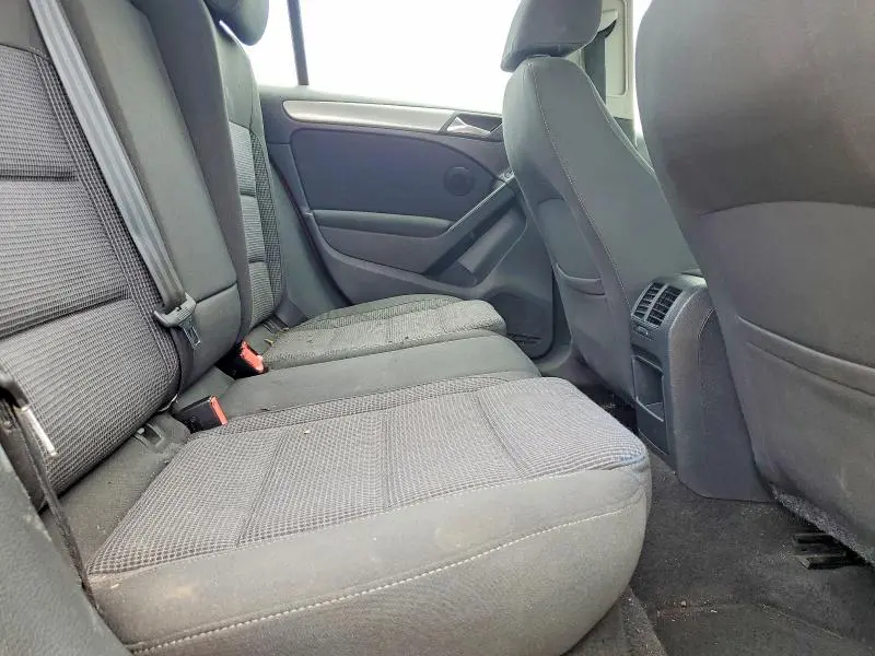 2013 VOLKSWAGEN GOLF   