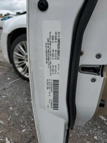 2011 CHRYSLER 300C   