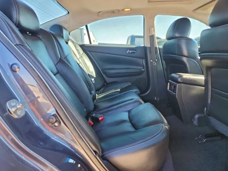 2013 NISSAN MAXIMA S  