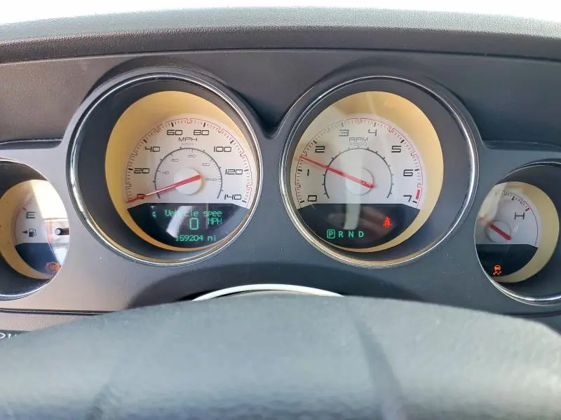 2013 DODGE CHALLENGER SXT  
