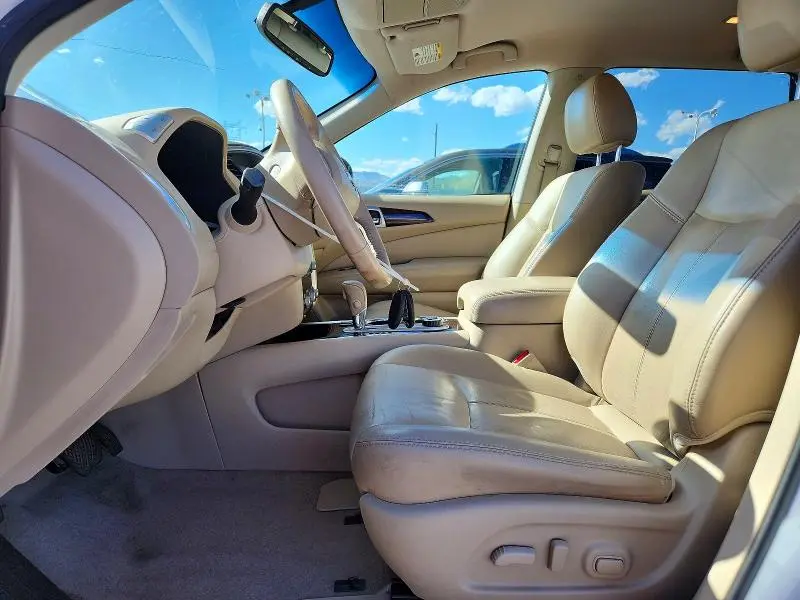 2015 NISSAN PATHFINDER SL  