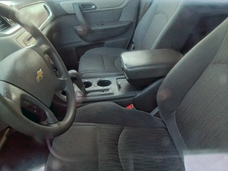2015 CHEVROLET TRAVERSE LS  