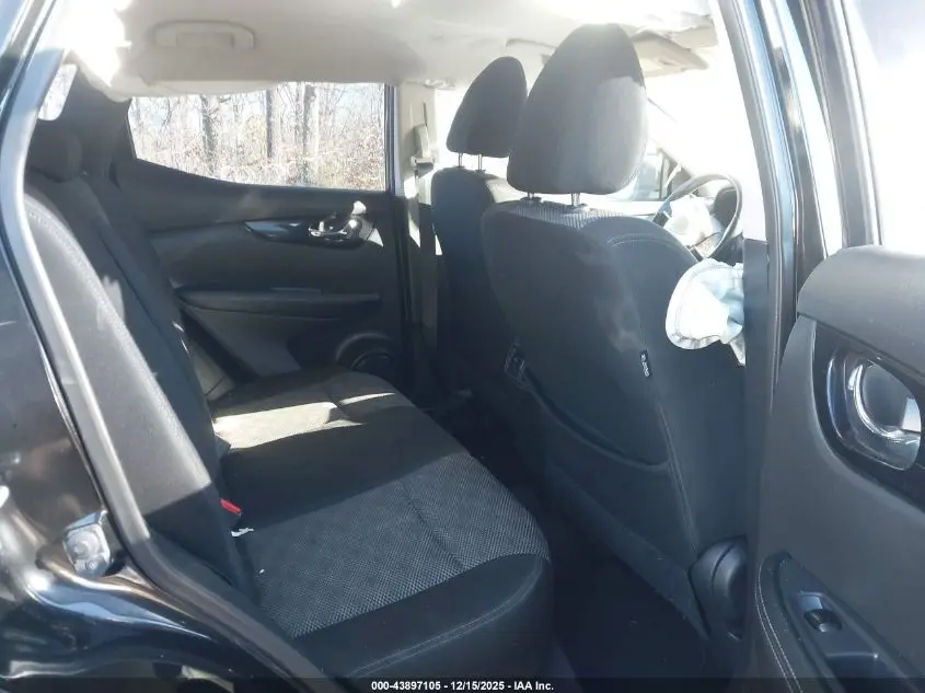 2017 NISSAN ROGUE SPORT SV