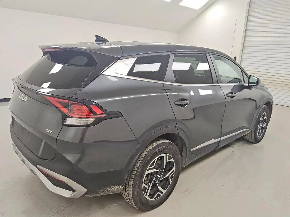 2023 KIA SPORTAGE LX  