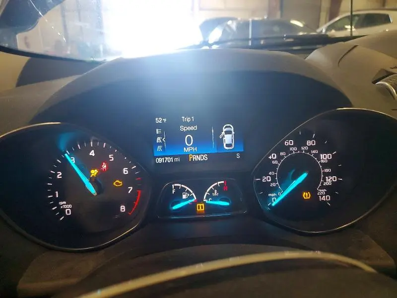 2017 FORD ESCAPE SE  