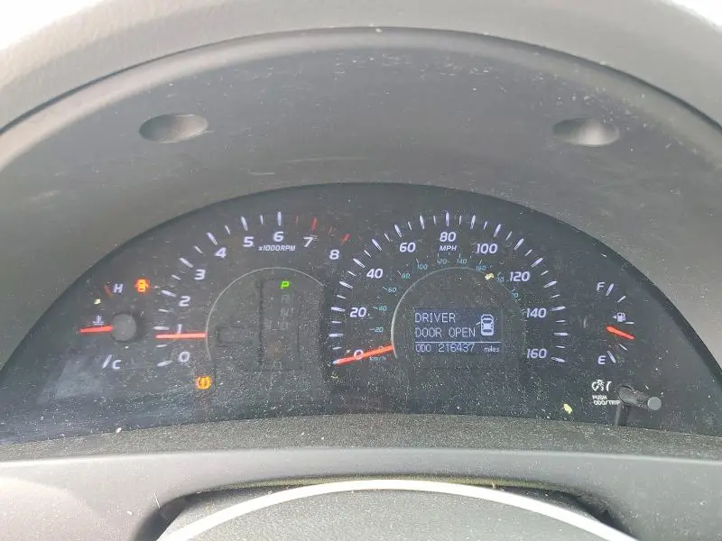 2011 TOYOTA CAMRY XLE V6  