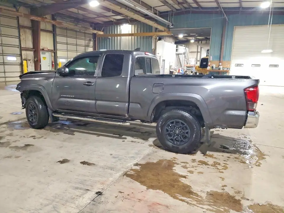 2019 TOYOTA TACOMA SR5 V6  