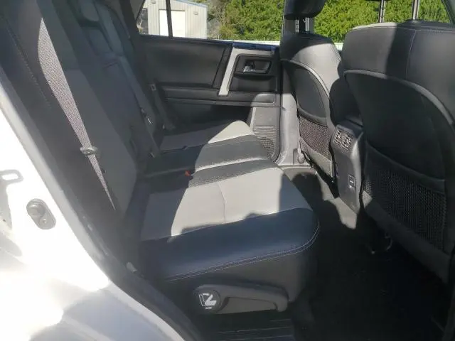 2014 TOYOTA 4RUNNER SR5  