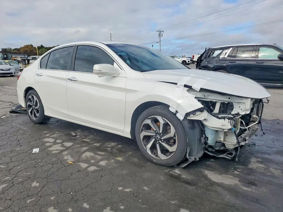 2017 HONDA ACCORD EX  