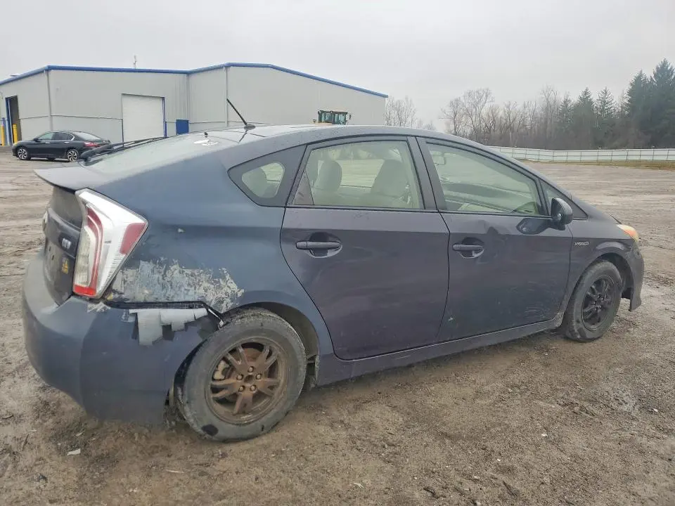 2012 TOYOTA PRIUS TWO  