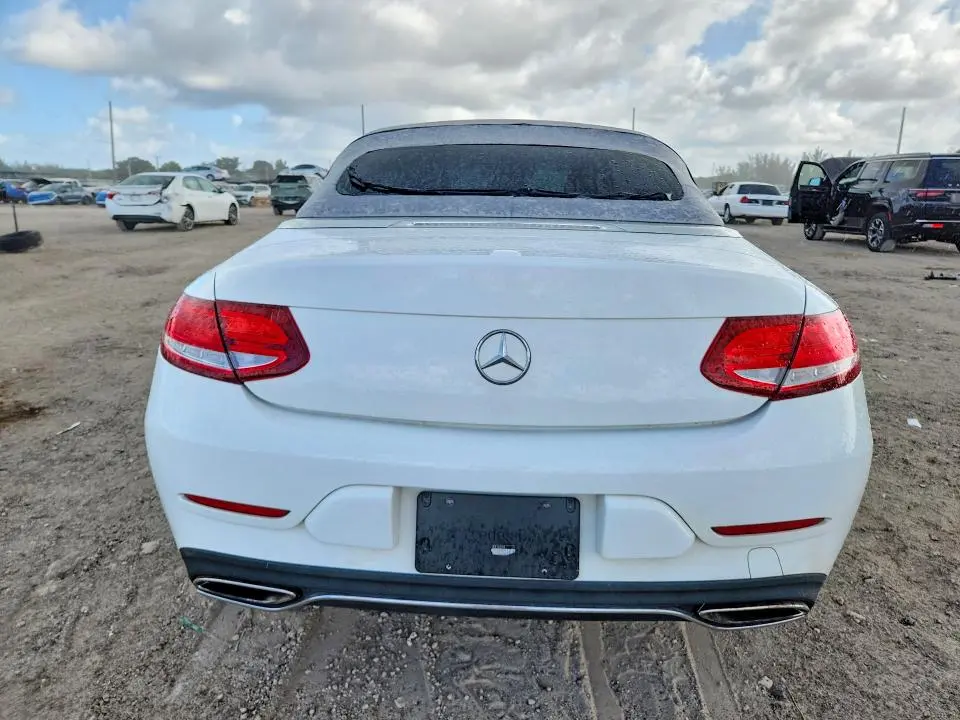 2017 MERCEDES-BENZ C 300  