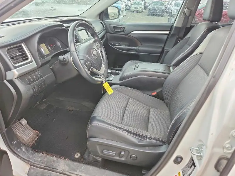 2014 TOYOTA HIGHLANDER LE PLUS  