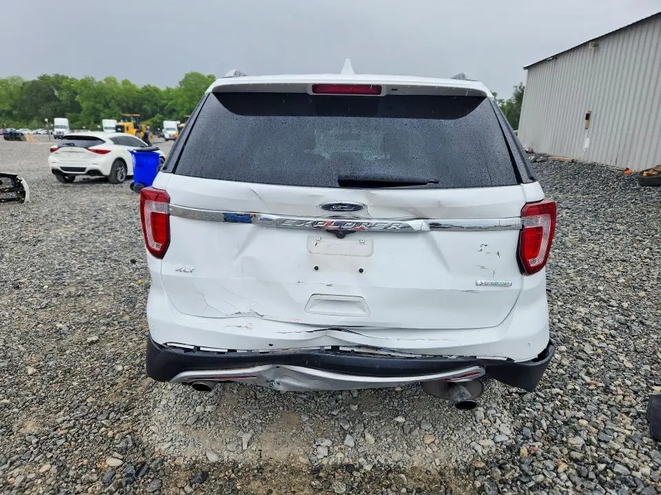 2017 FORD EXPLORER XLT  