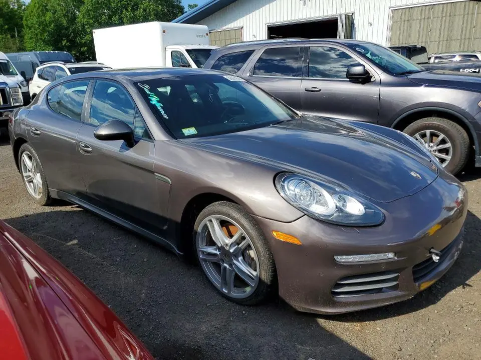 2015 PORSCHE PANAMERA 2  