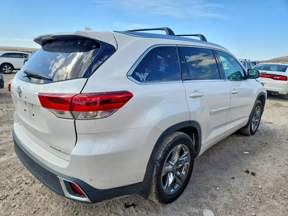 2019 TOYOTA HIGHLANDER LIMITED PLATINUM  