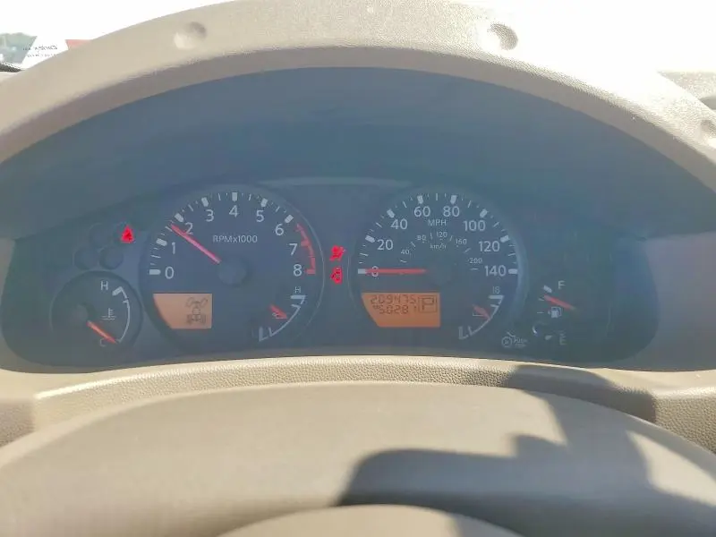 2010 NISSAN FRONTIER SE V6  