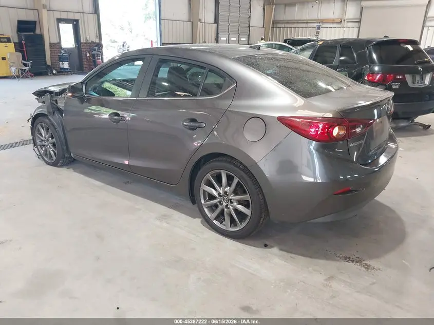 2018 MAZDA MAZDA3 TOURING