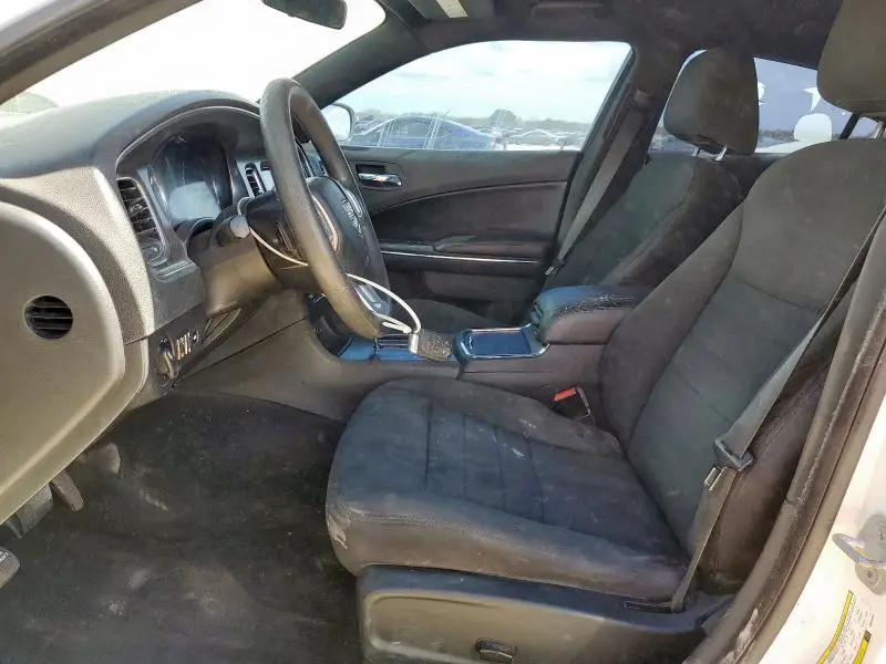 2013 DODGE CHARGER SE  