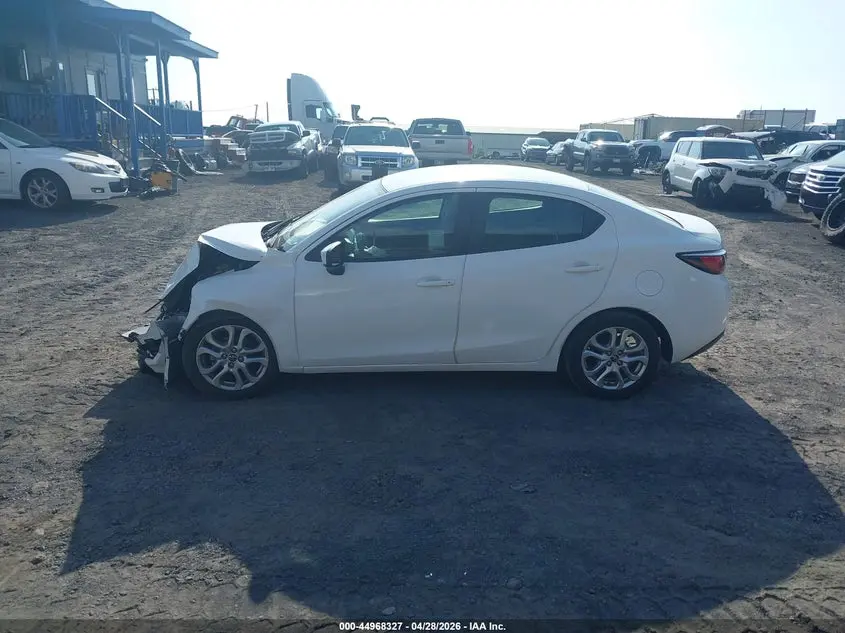 2018 TOYOTA YARIS IA  