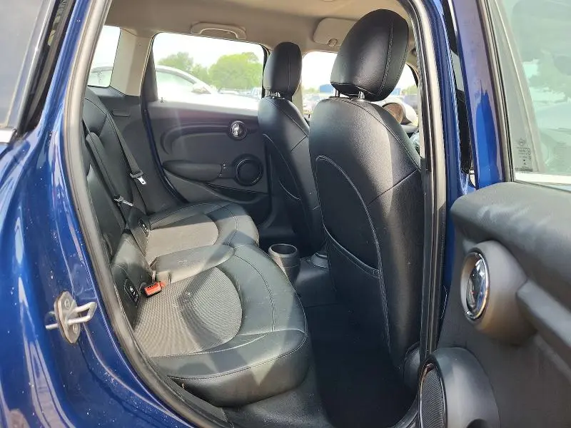 2016 MINI COOPER   