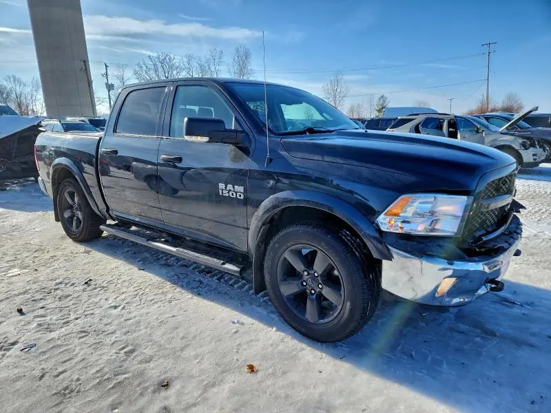 2017 RAM 1500 SLT  