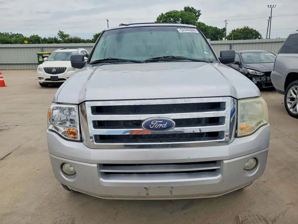 2011 FORD EXPEDITION XLT  