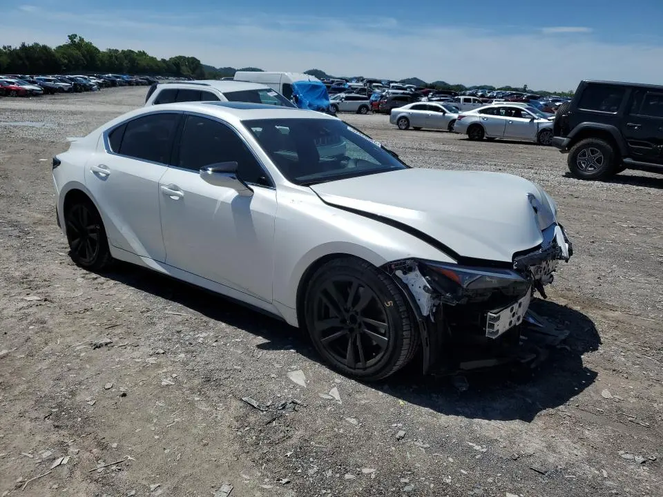 2021 LEXUS IS 300  