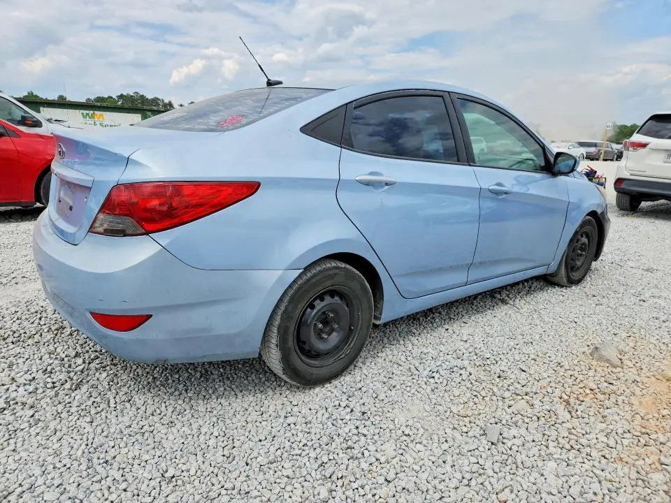 2013 HYUNDAI ACCENT GLS  
