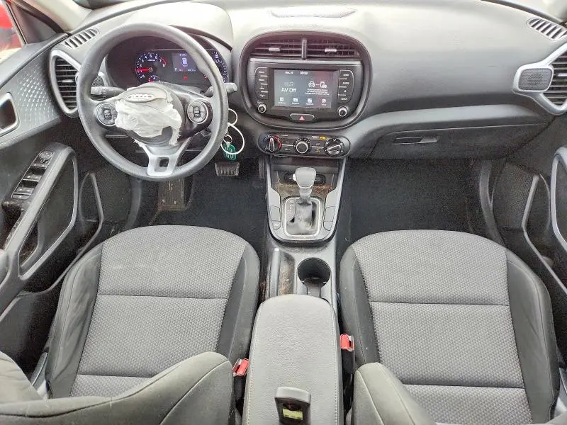 2020 KIA SOUL LX  