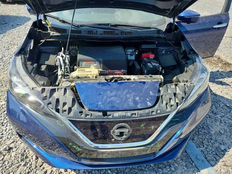 2018 NISSAN LEAF SL  