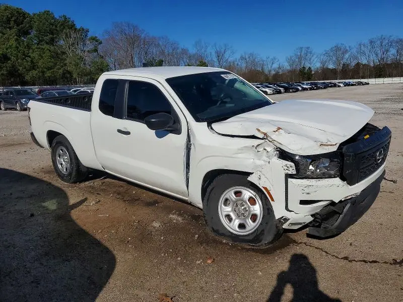2024 NISSAN FRONTIER S  