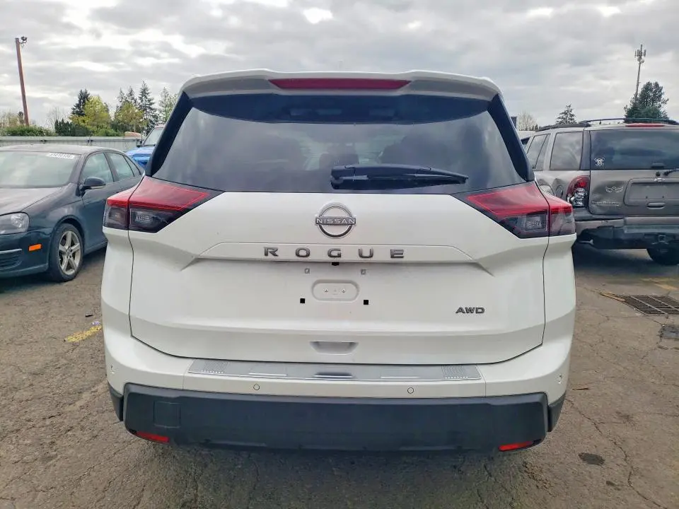 2026 NISSAN ROGUE SV  