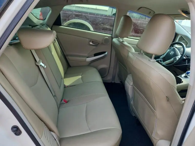 2013 TOYOTA PRIUS FIVE  