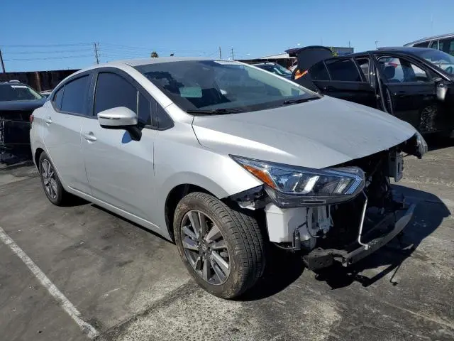2020 NISSAN VERSA SV  