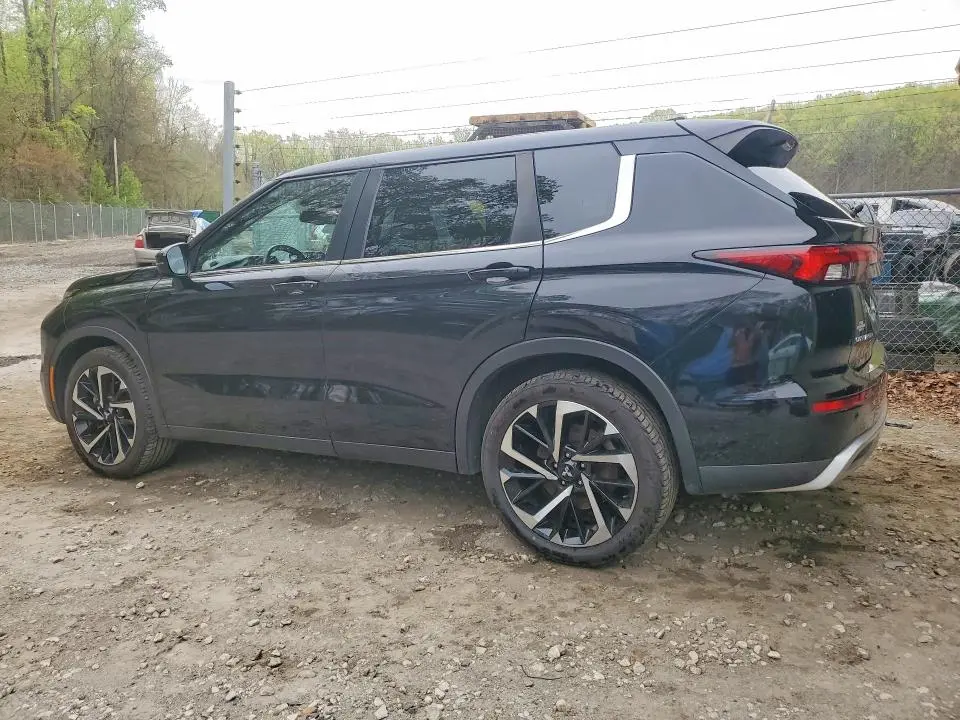 2022 MITSUBISHI OUTLANDER SE  