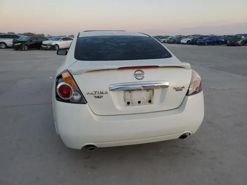 2011 NISSAN ALTIMA SR  