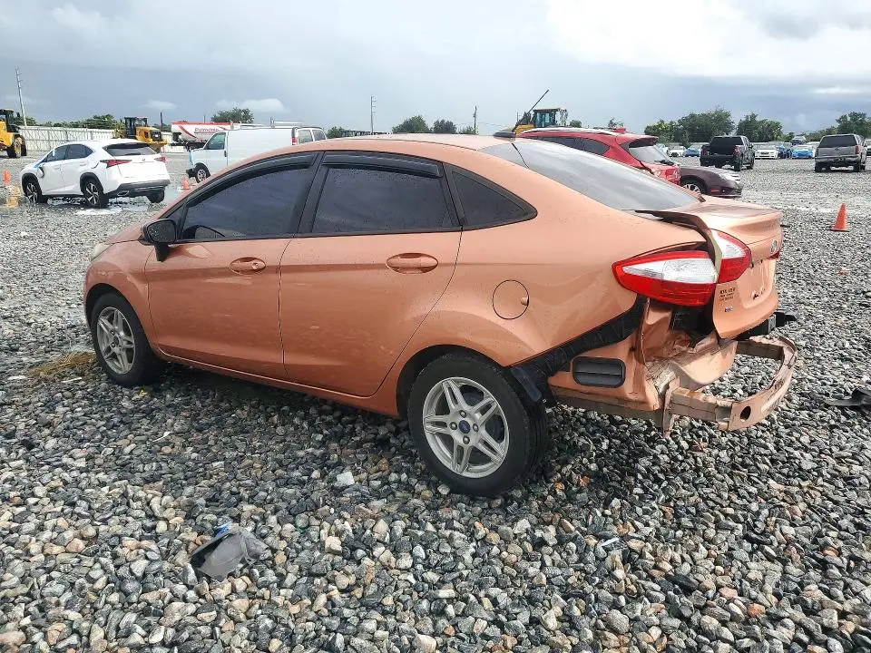 2017 FORD FIESTA SE  