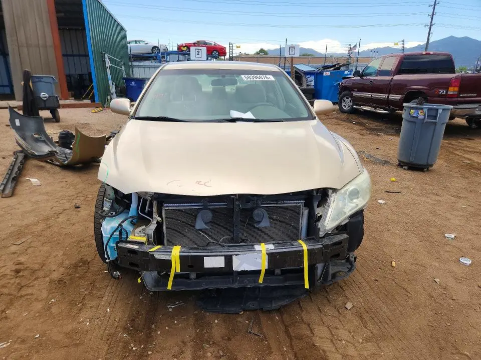 2011 TOYOTA CAMRY LE  
