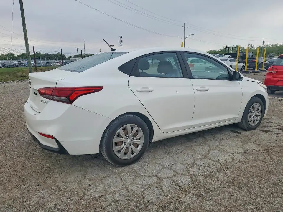 2018 HYUNDAI ACCENT SE  