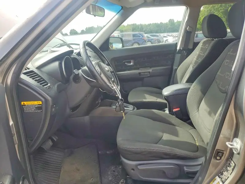 2013 KIA SOUL +  