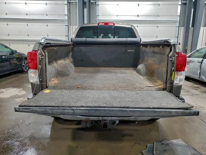 2011 TOYOTA TUNDRA DOUBLE CAB SR5  