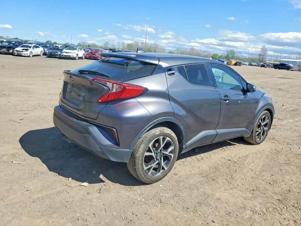 2018 TOYOTA C-HR XLE  