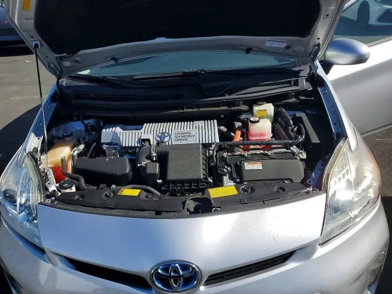 2014 TOYOTA PRIUS TWO  