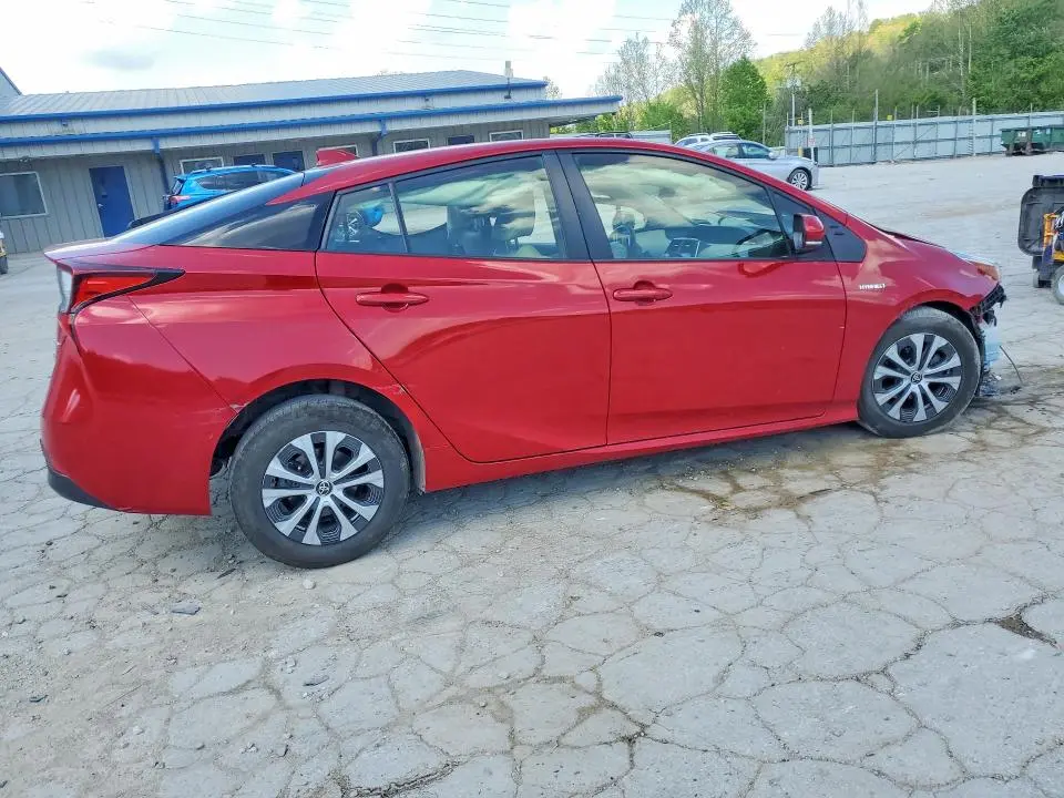 2021 TOYOTA PRIUS XLE AWD-E  