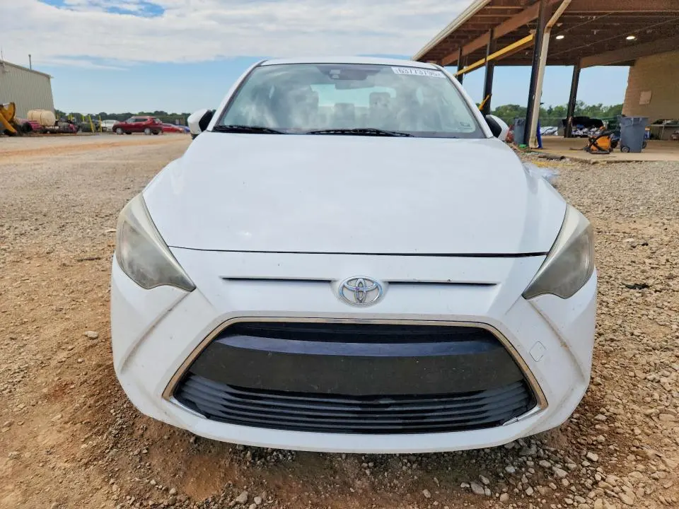 2017 TOYOTA YARIS IA BASE  