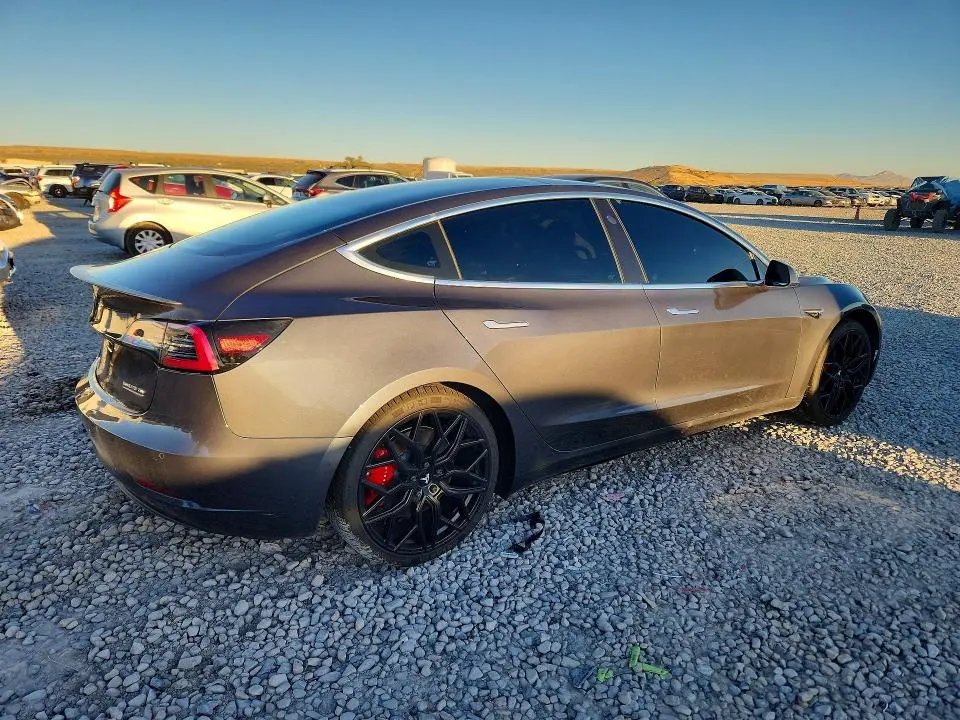 2020 TESLA MODEL 3   